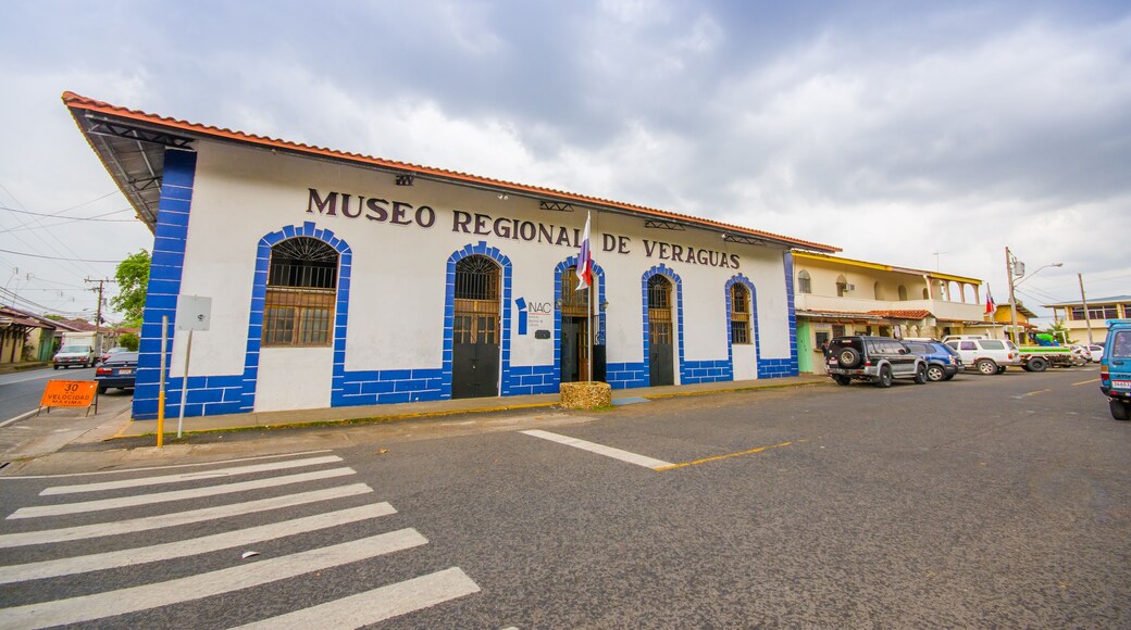 City Centre, Santiago is one of the largest towns in Panama and a major transportation hub for the region.