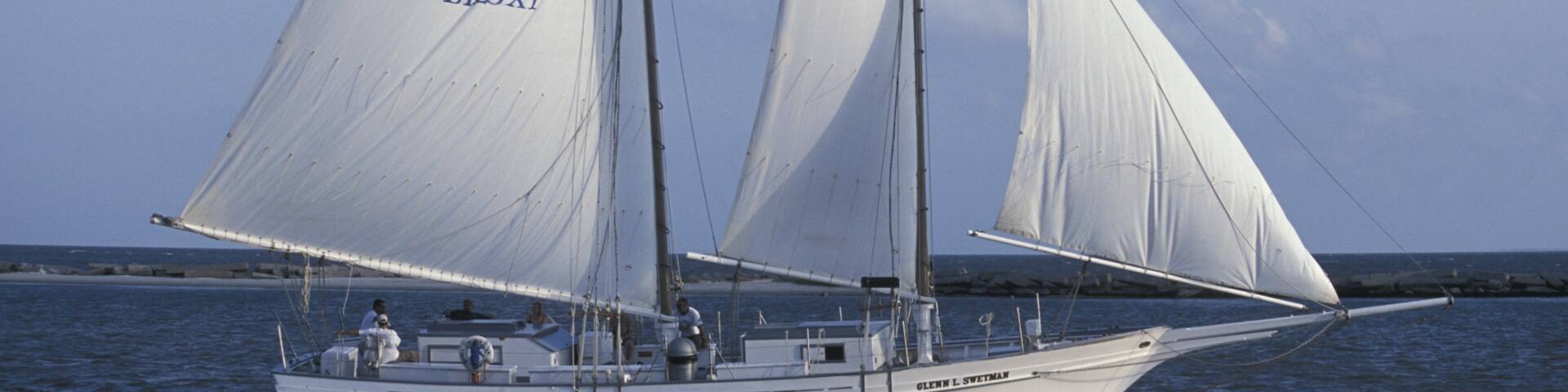 Mississippi Gulf Coast which includes general coastal views and sailing