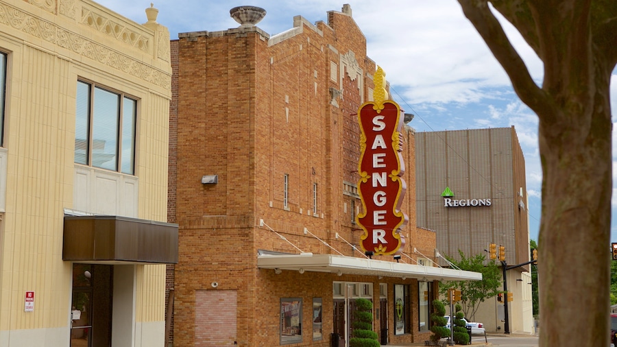 Hattiesburg showing signage