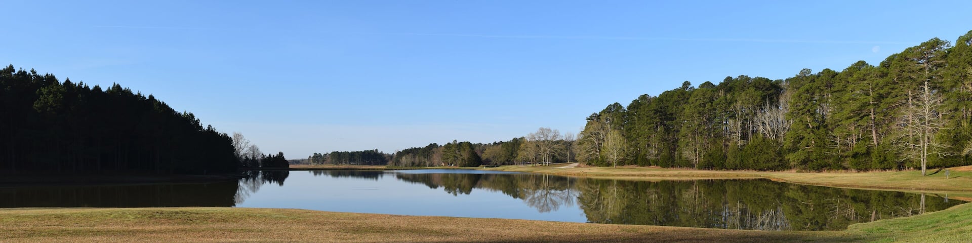 Lake on a spring morning in Trace State Park, Mississippi