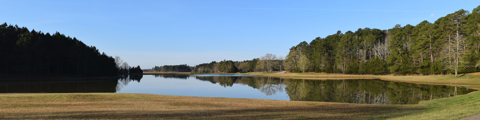 Lake on a spring morning in Trace State Park, Mississippi