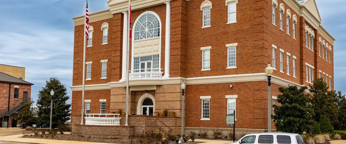 Tupelo, Mississippi City Hall, is a government building in Tupelo.