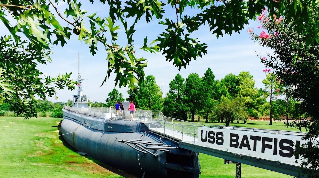 MUSKOGEE WAR MEMORIAL PARK-
The USS Batfish is a genuine WWII submarine, located at the War Memorial Park in Muskogee. The Batfish is open for tours, allowing visitors to experience the vessel that sank three enemy submarines and eleven other enemy vessels during her tenure in battle. Epic for a weekend visit!
#weekendgetaway