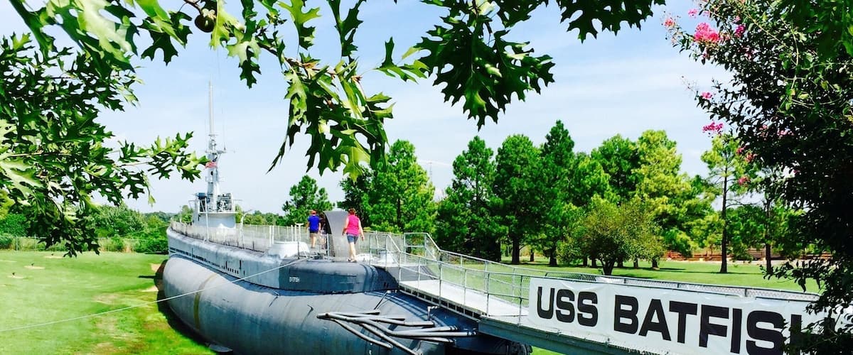 MUSKOGEE WAR MEMORIAL PARK- 
The USS Batfish is a genuine WWII submarine, located at the War Memorial Park in Muskogee. The Batfish is open for tours, allowing visitors to experience the vessel that sank three enemy submarines and eleven other enemy vessels during her tenure in battle. Epic for a weekend visit! 
#weekendgetaway