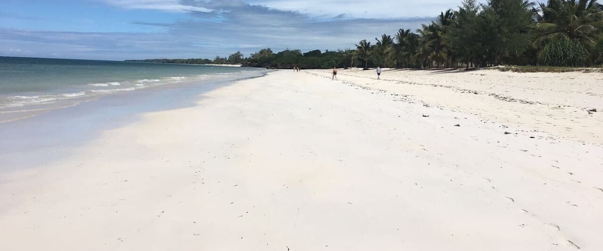 What else is there to say ? Stunning white beaches