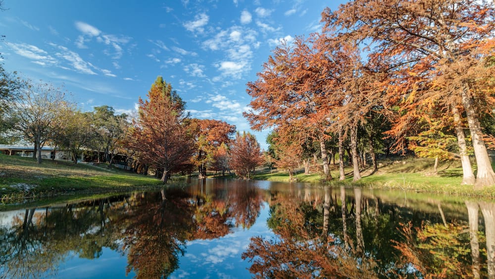 autumn at henderson creek