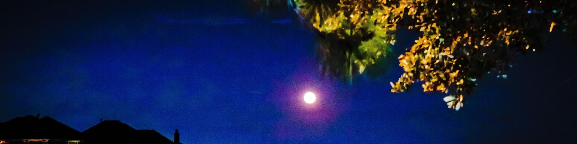 Cinco Ranch neighborhood. Best spot to catch full moon.