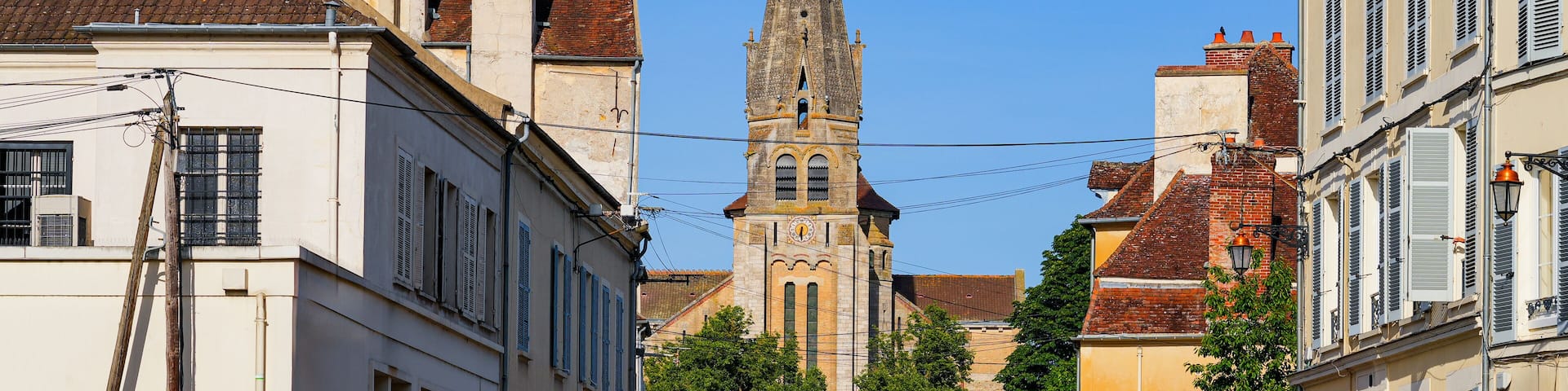 Church of Saint Denys and Saint Foy in Coulommiers, a small town of the French department of Seine et Marne in Paris region. It uses millstone and has both a Briard and a Byzantine architectural style