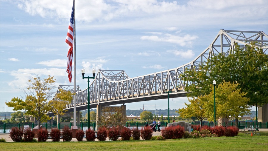 Western Illinois showing a park and a bridge