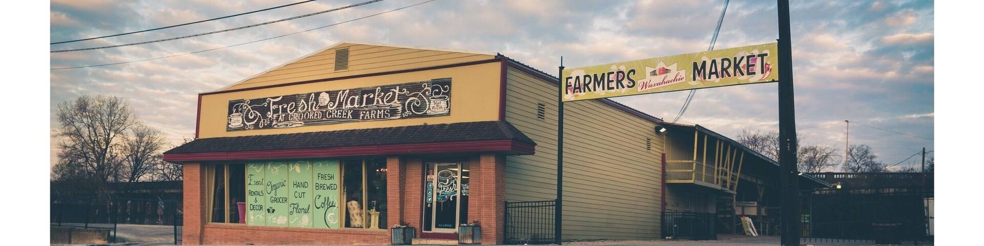 This is a low perspective view of Fresh Market Coffee in Waxahachie, Texas.