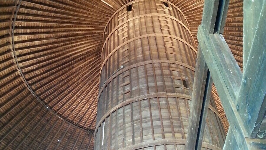 Roof of the round barn