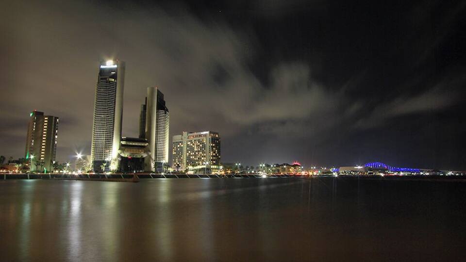High winds equaled choppy water and fast moving clouds to frame downtown Corpus Christi. I decided to emphasize both using a slow shutter.
#cityscape #night #texas #beach #corpuschristi