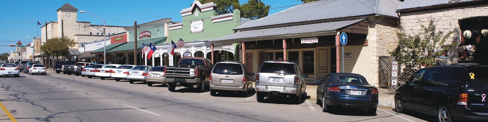 Fredericksburg Hotel Guide