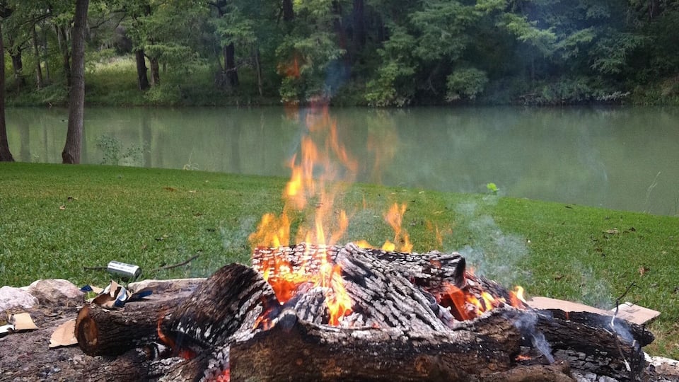We stayed in an amazing Vrbo on the Guadalupe River in New Braunfels. It’s a great spot to relax and watch the tubers float by! #LifeAtExpediaGroup