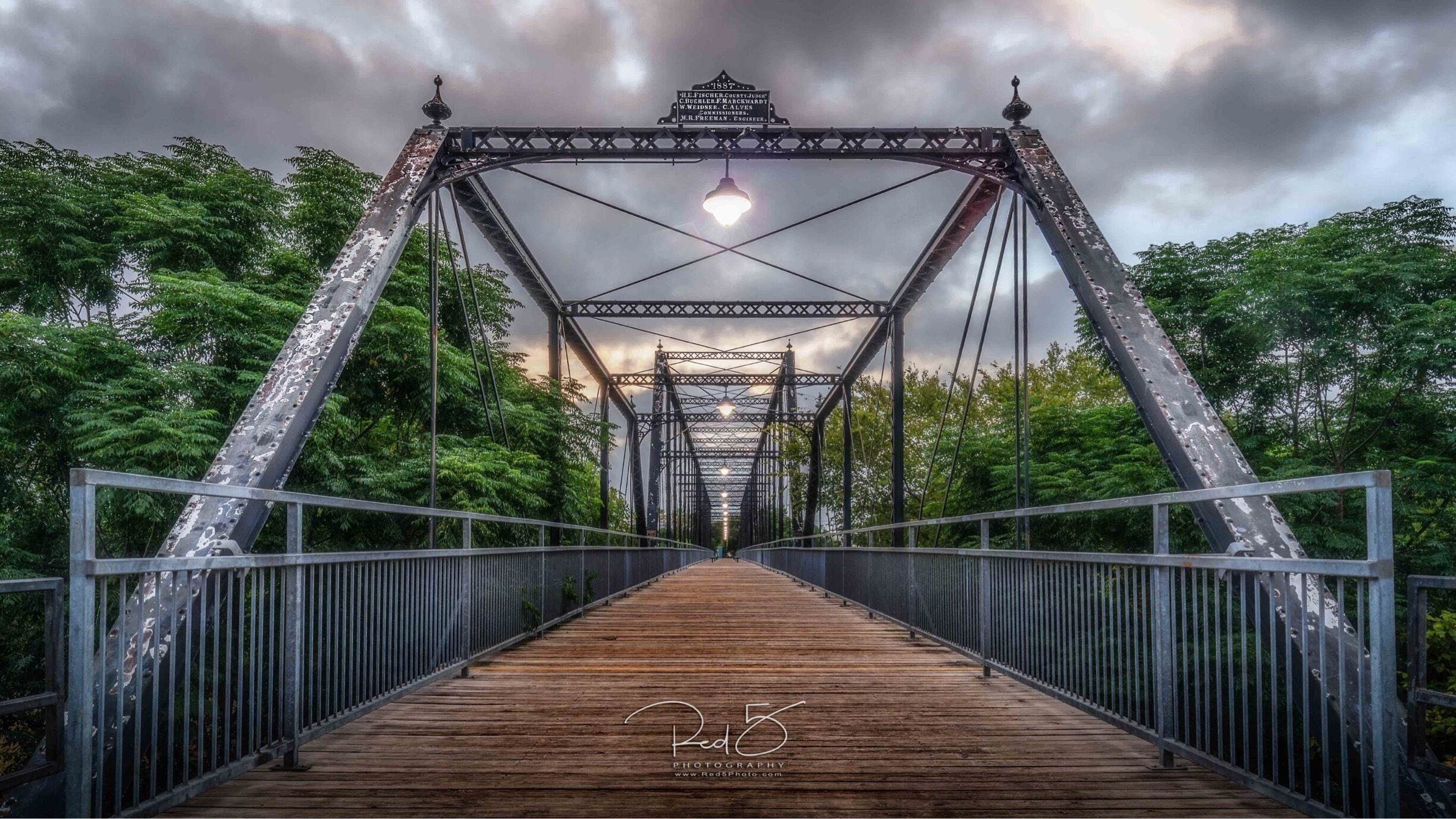 Taken in the morning before the crowds of summer show up. 