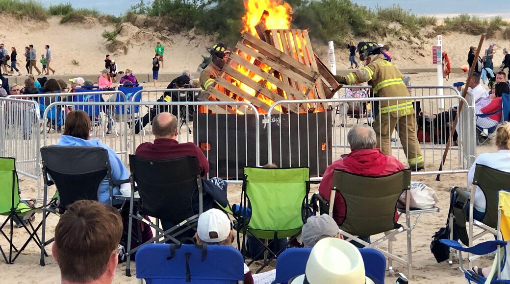 The city of Ludington hosts a monthly bonfire on the beach from 8-10pm during the summer. It is timed to be able to take in the sunset as well as the departure of the car ferry SS Badger.