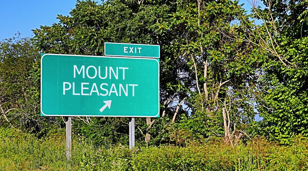 US Highway Exit Sign For Mount Pleasant