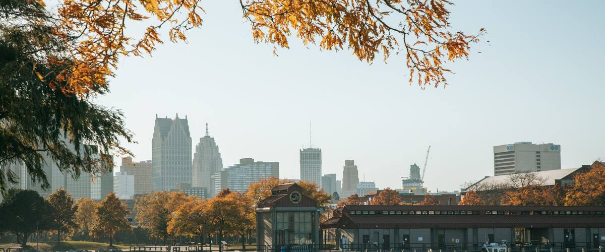 Southeast Michigan showing a bay or harbor