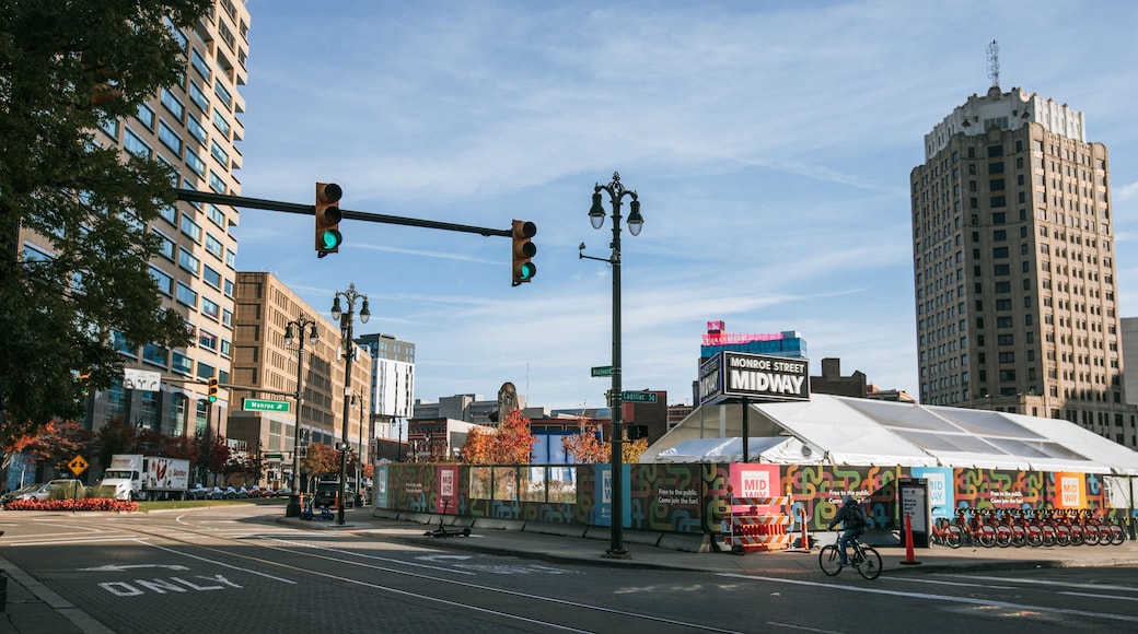 Downtown Detroit showing a city