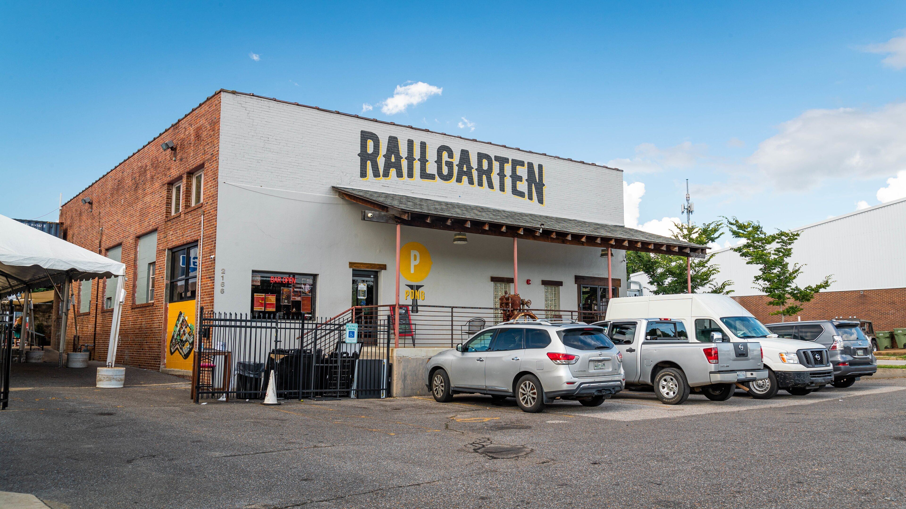 Downtown Memphis featuring signage