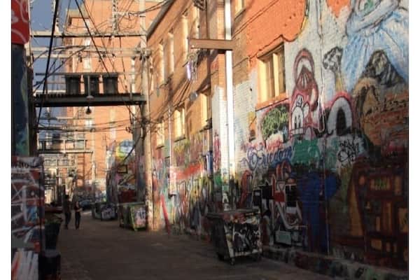 Great place to visit, Lots to do and awesome restaurants. Rapid City is a must visit