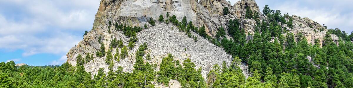 Mt. Rushmore National Memorial Park in Black hills, South Dakota. The sculptures of former U.S. presidents.