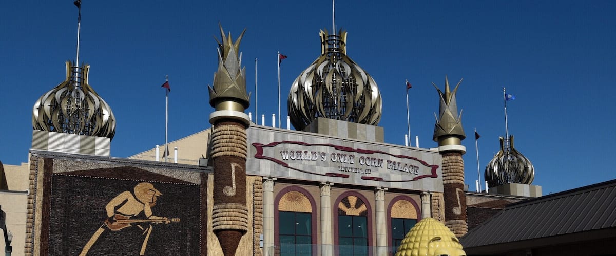 Facade changes every year. Afternoon or evening light best for photos.