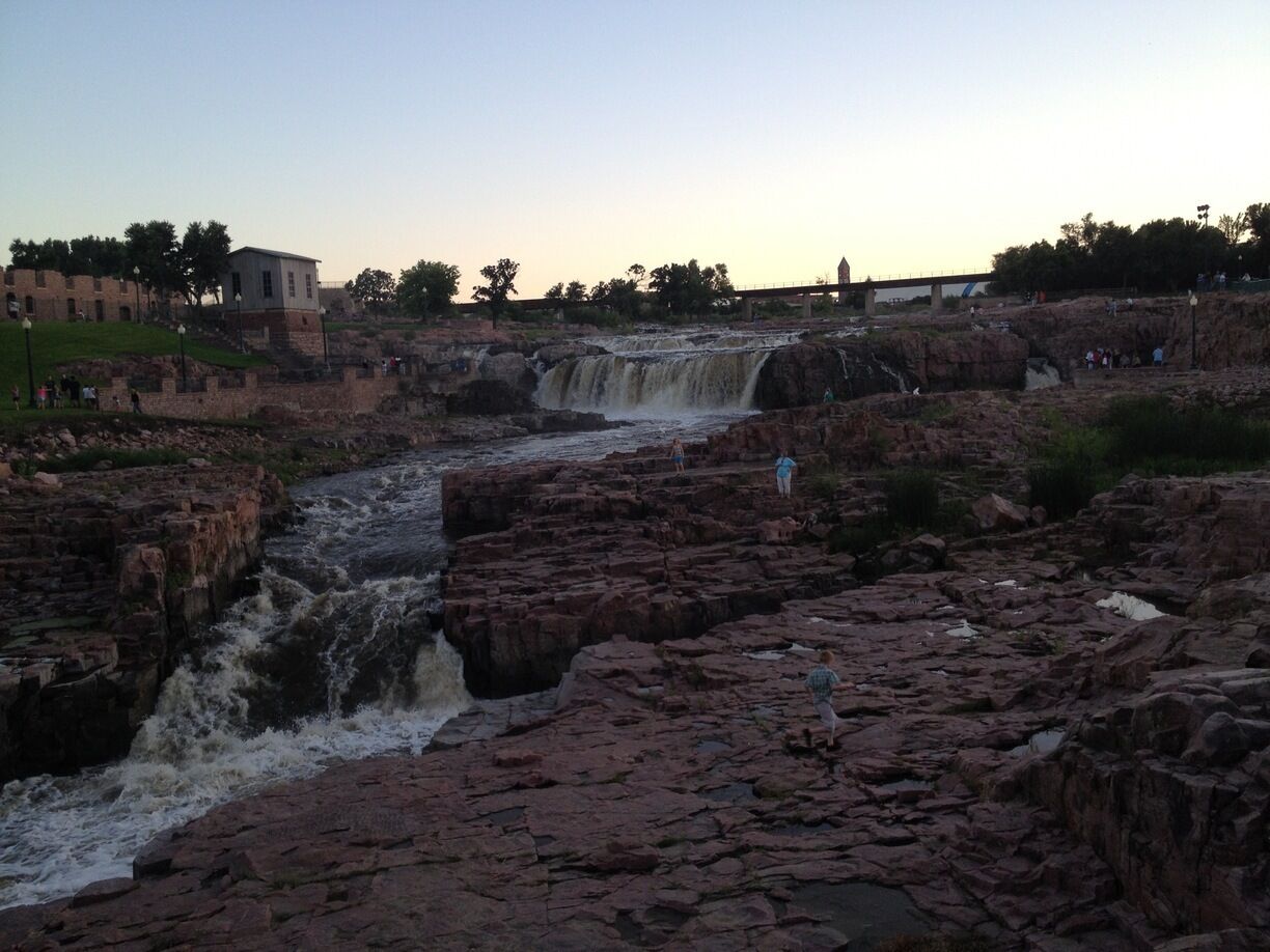 falls park waterfall, sioux falls, 2014