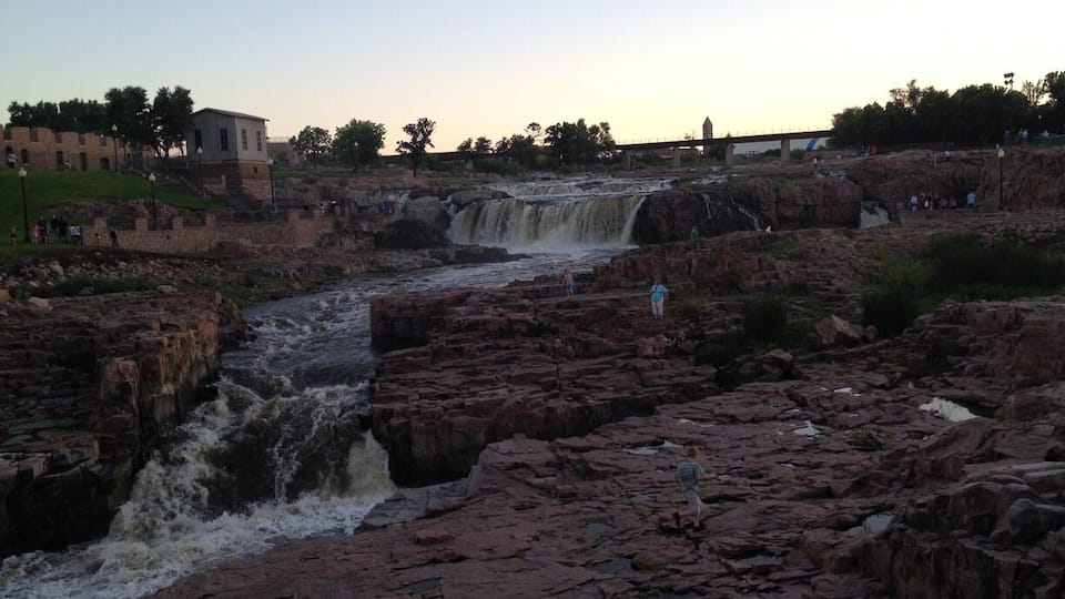 falls park waterfall, sioux falls, 2014