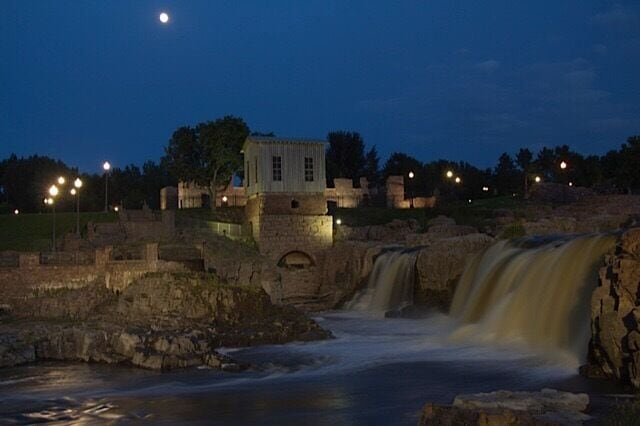 Very cool park in the center of Sioux Falls, SD