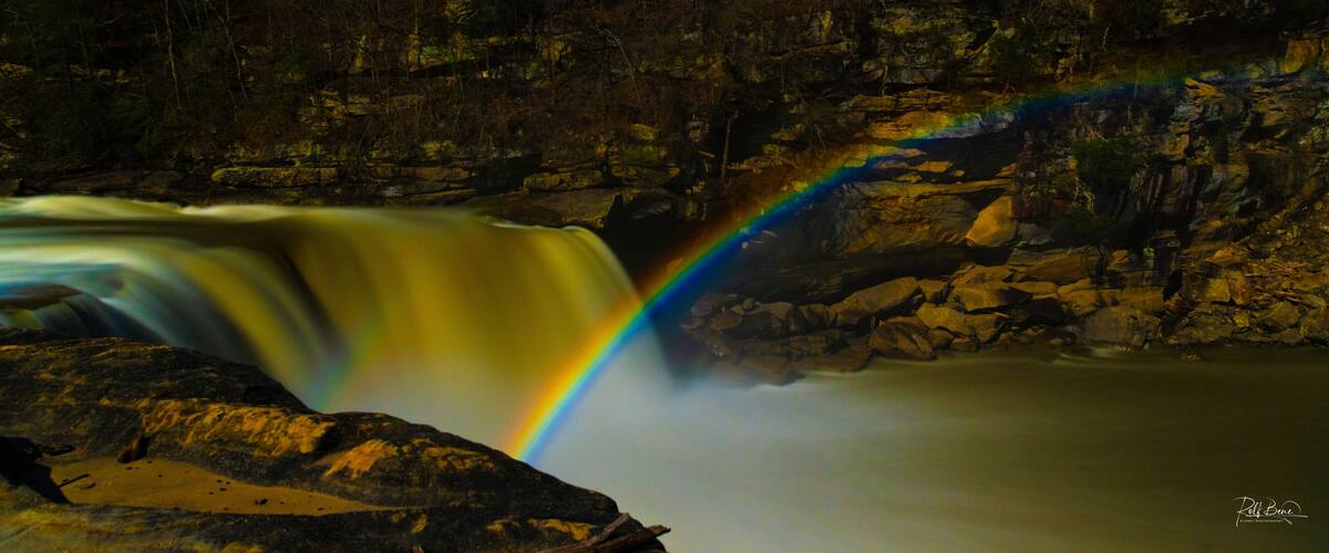 Mondbogen an den Cumberland Falls