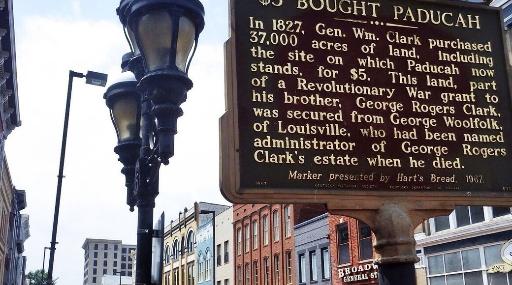 This sign explains Paducah history in just a few sentences also. It's right before the Illinois border so stop by if your passing near by. Kirchhoff's is the best place to eat.
