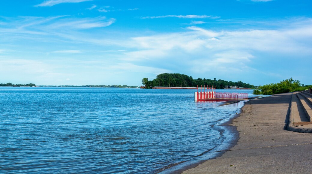 A Panoramic of the flooded Ohio River in the downtown area of Paducah Kentucky .