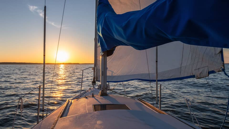 Sailing into the sunset on Kentucky Lake