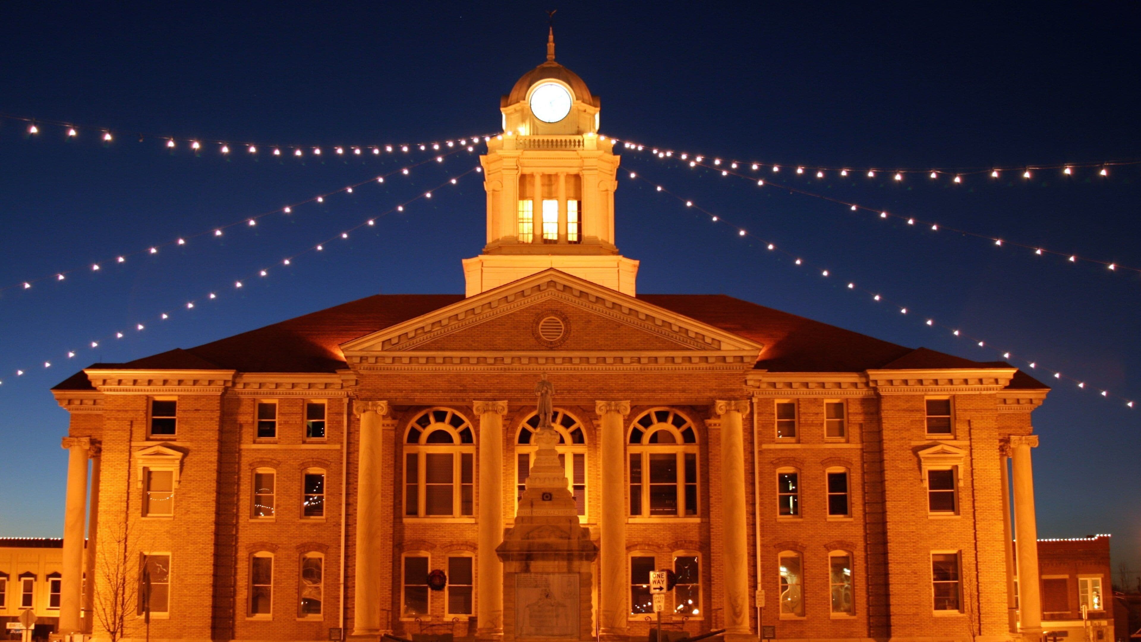 Jasper ofreciendo patrimonio de arquitectura y escenas nocturnas