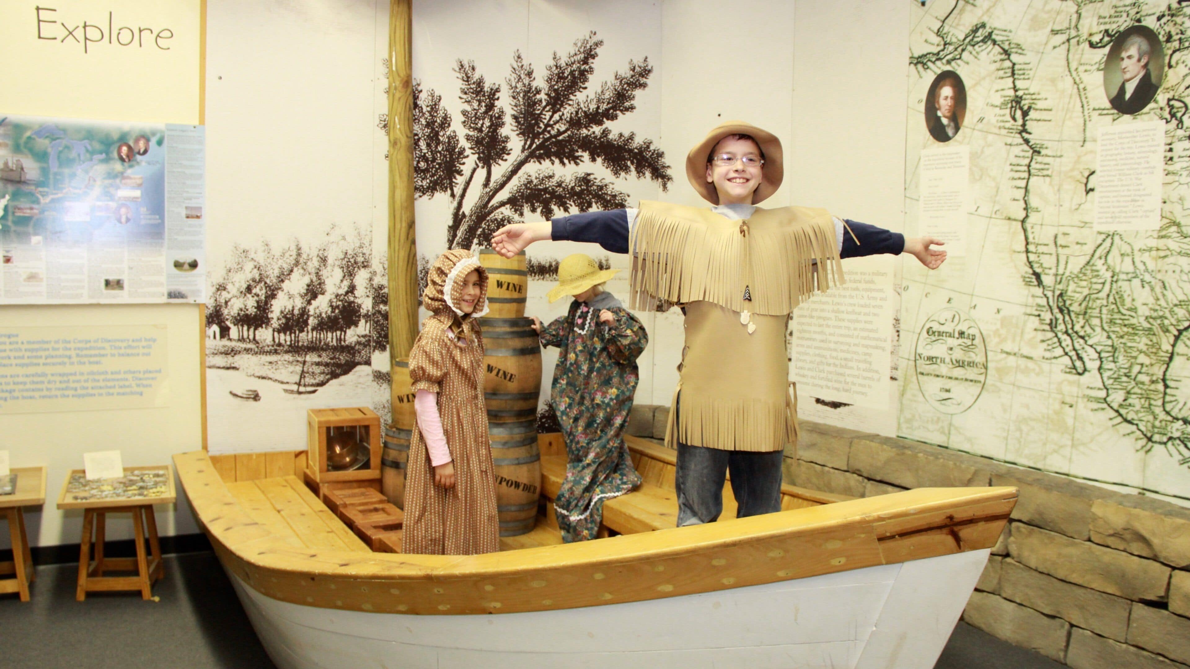 Jasper que incluye vistas interiores y una fuente