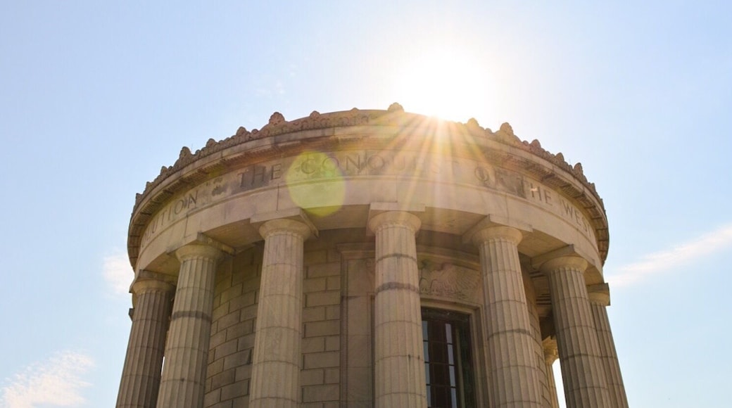So glad I detoured off my route to explore this park. Beautiful scenery and history in small town #indiana.