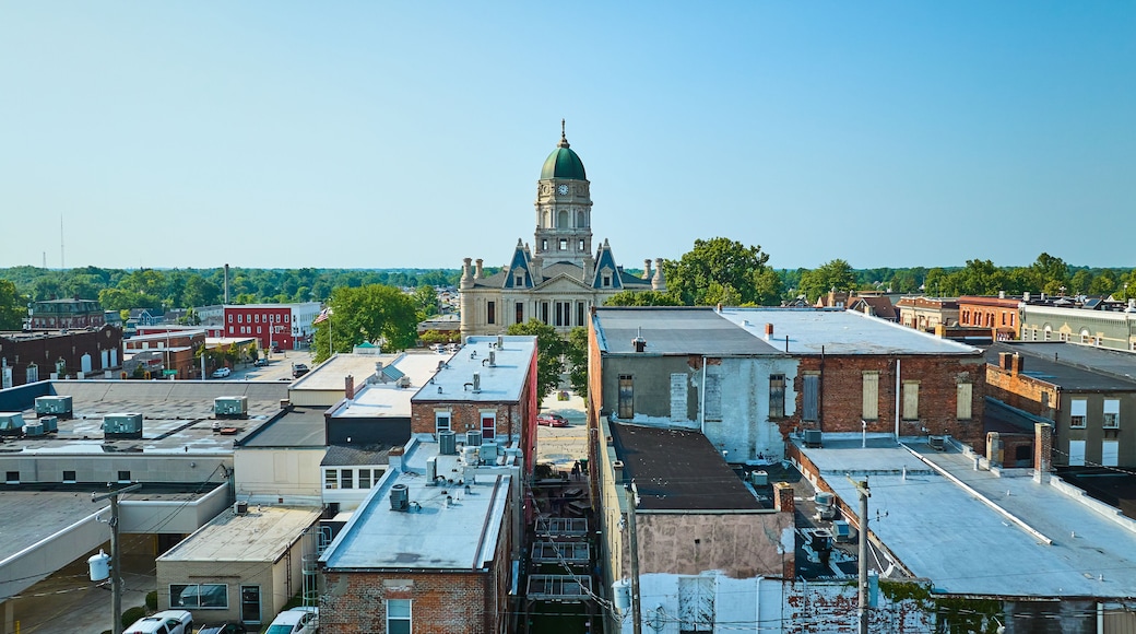 Aerial Columbia City with alleyway leading to courthouse