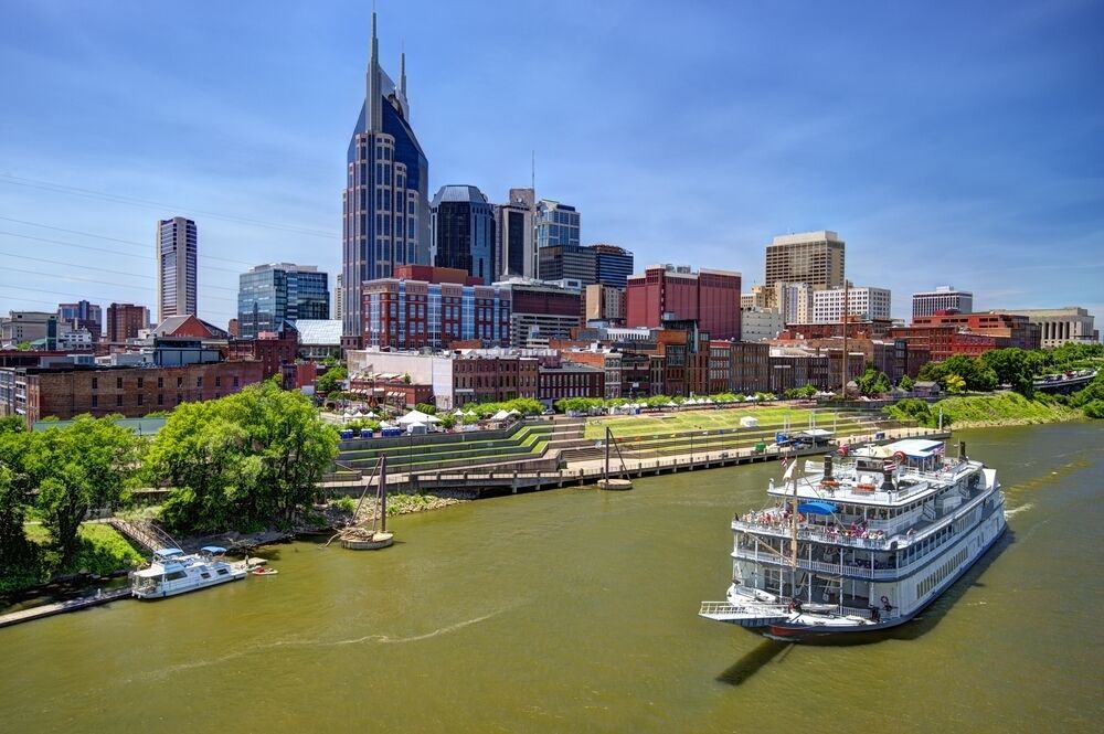 Skyline of downtown Nashville, Tennessee, USA.