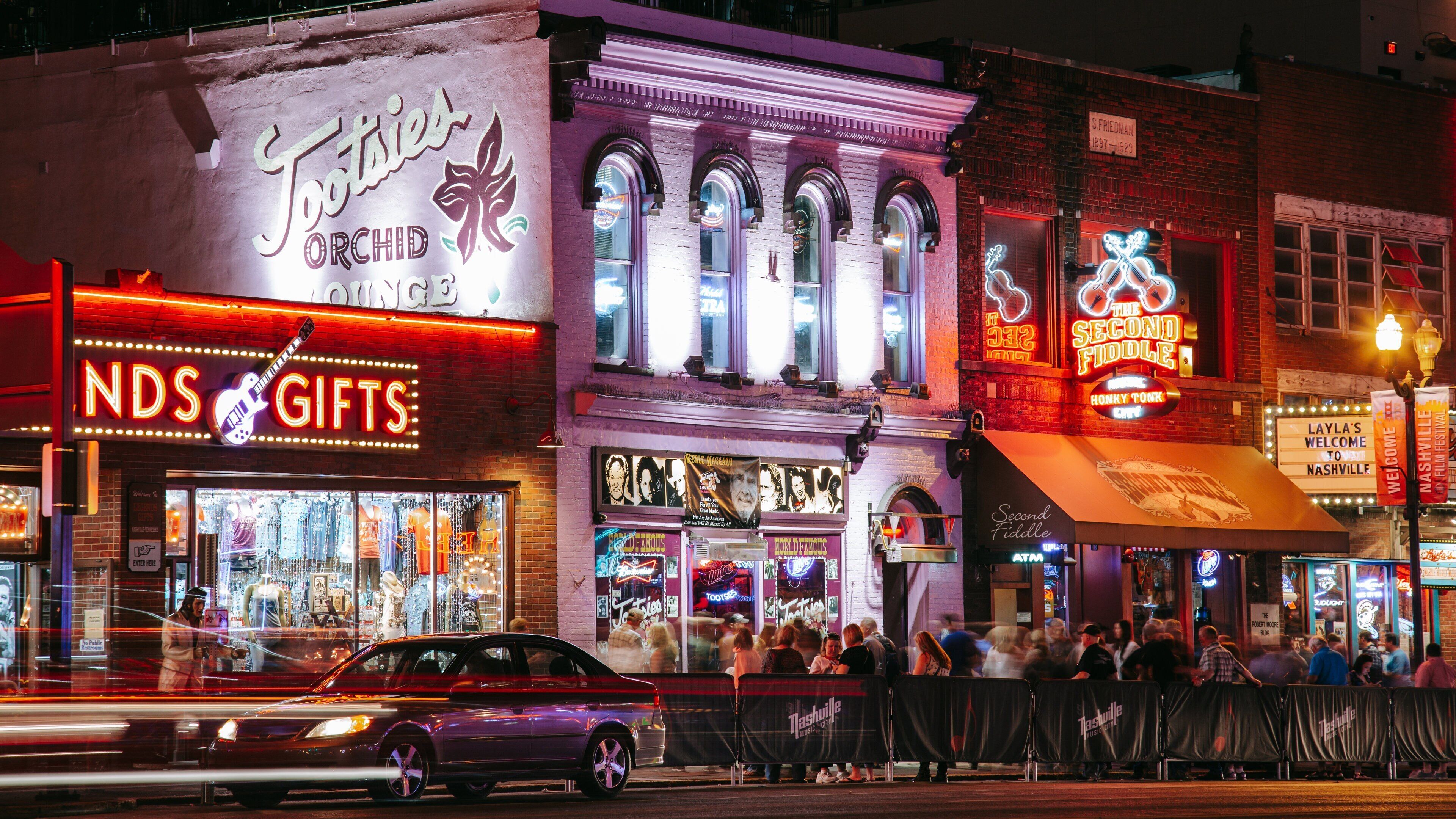 Music Row showing street scenes, signage and night scenes