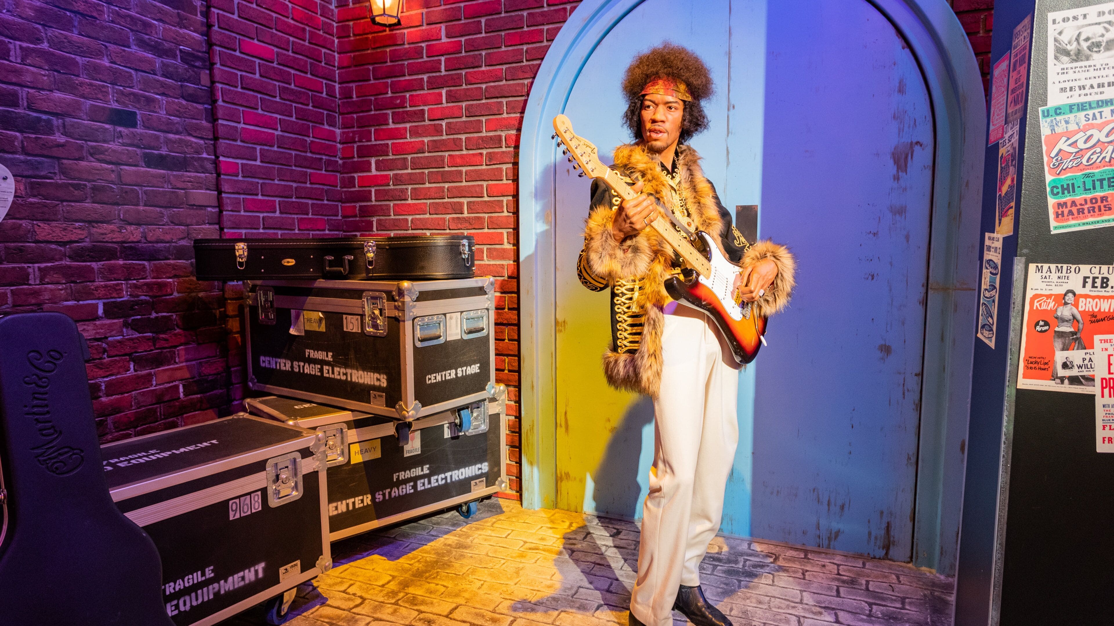 Opryland featuring interior views