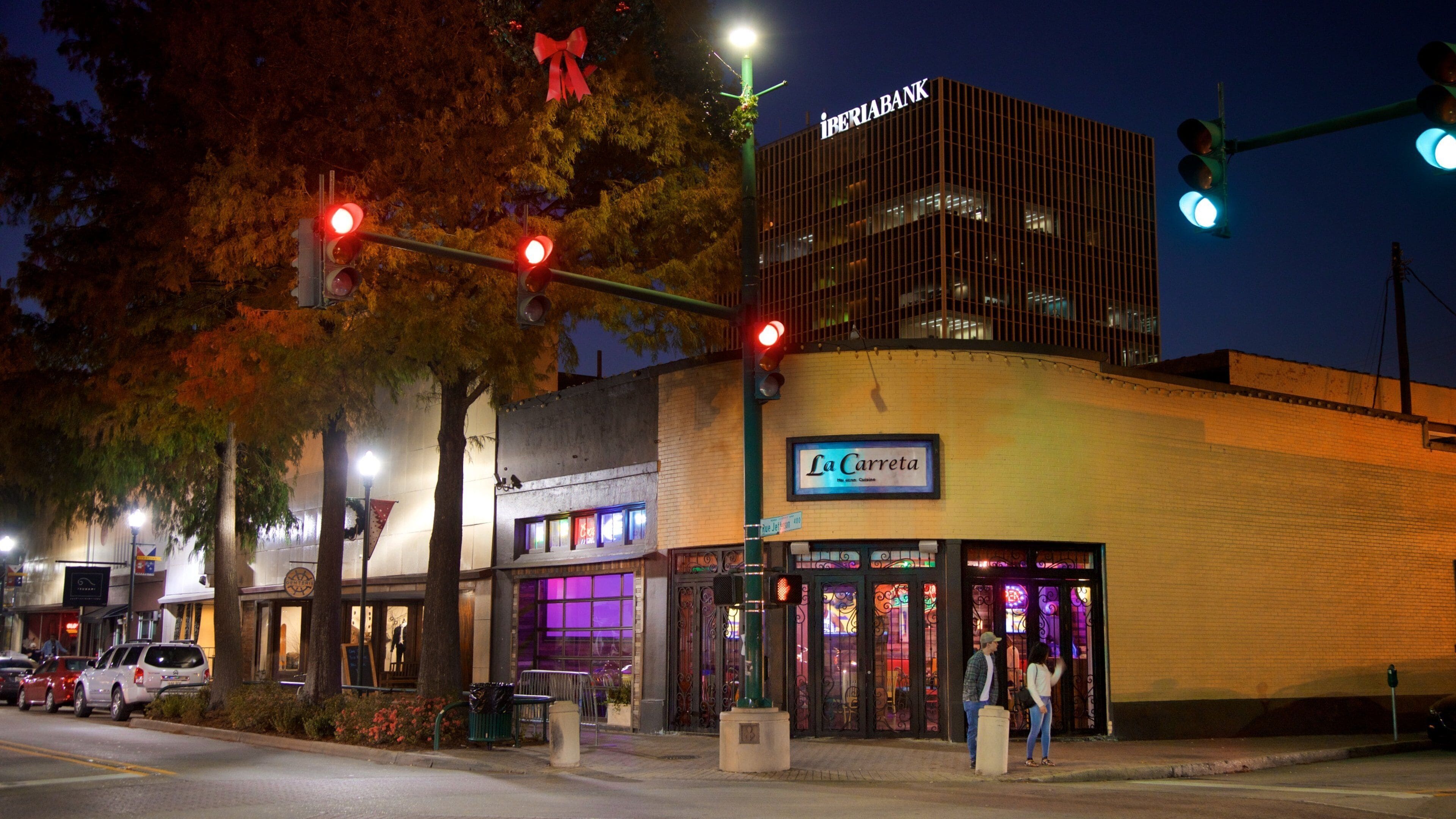 Lafayette presenterar nattliv