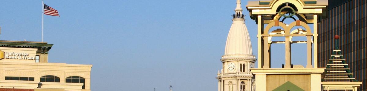 Lafayette showing heritage architecture, a church or cathedral and a city