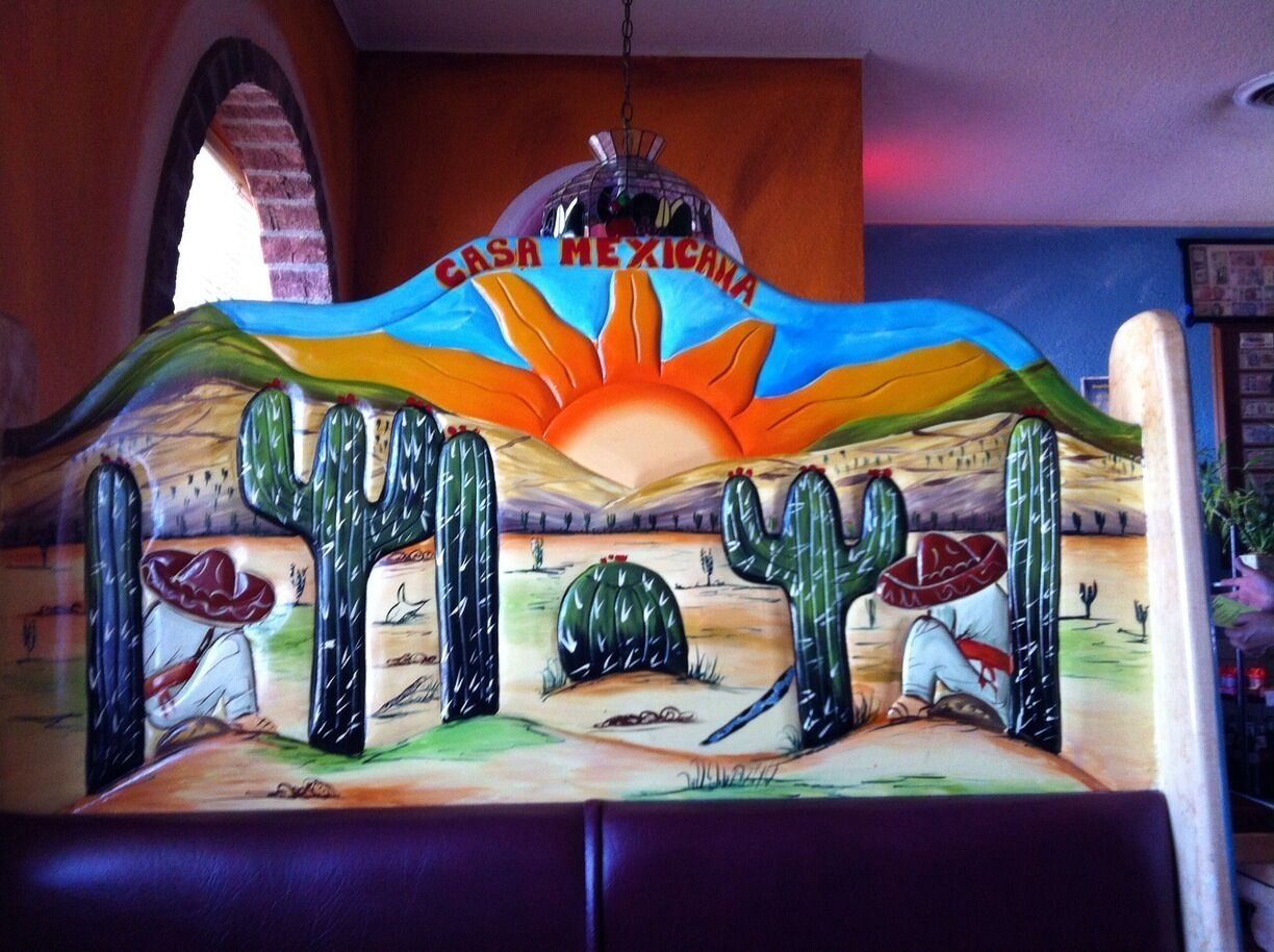 We love Mexican food and this place is one of the best.  Always fast, friendly service and excellent food.  They have a great lunch menu with somewhat smaller portions and a full dinner menu too. And margaritas!  Olé!