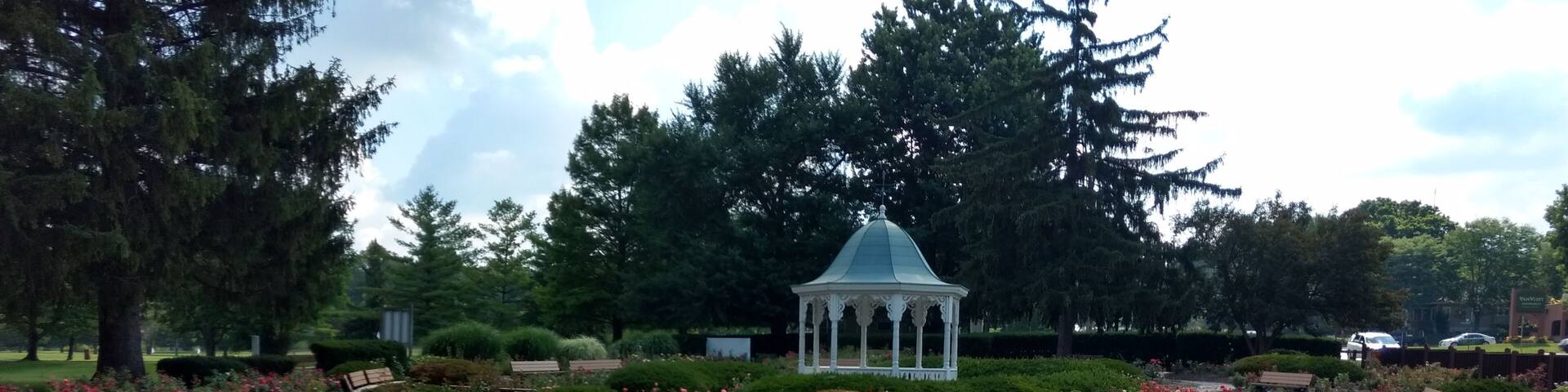 This is a really pretty rose garden on the east side of Richmond, beside the golf course and Glen Miller Park.