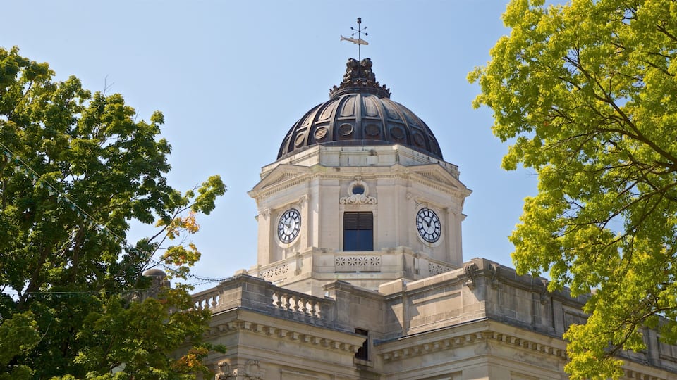 Bloomington featuring heritage architecture