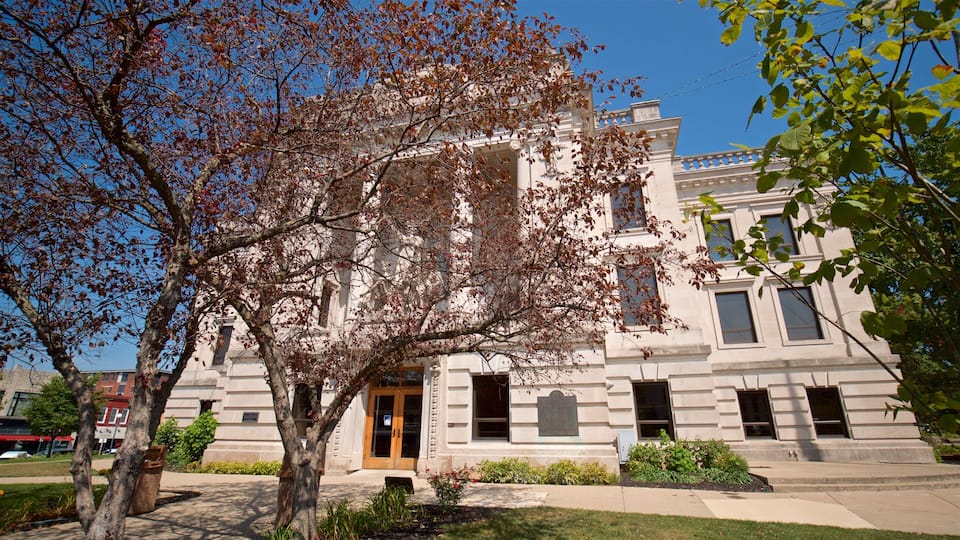 Bloomington showing heritage architecture