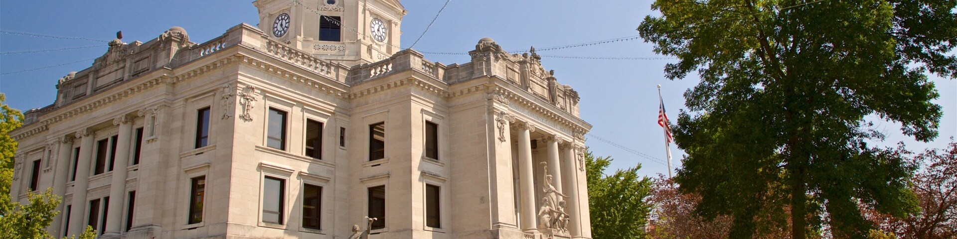 Bloomington featuring a statue or sculpture and heritage architecture