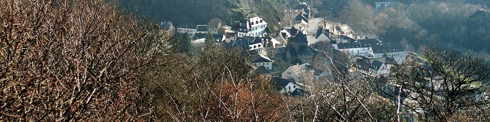 Altenahr, view to village and to Are castle