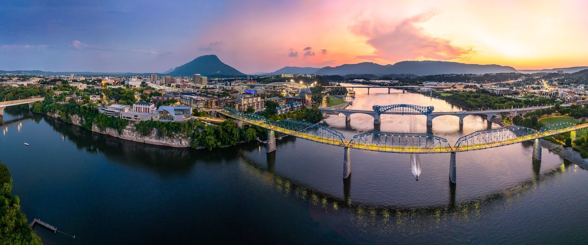 chattanooga skyline with blue hour and sunset